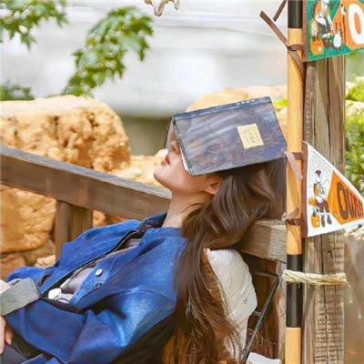 时装周T台直击：某天后之女学历造假，深夜最新进展